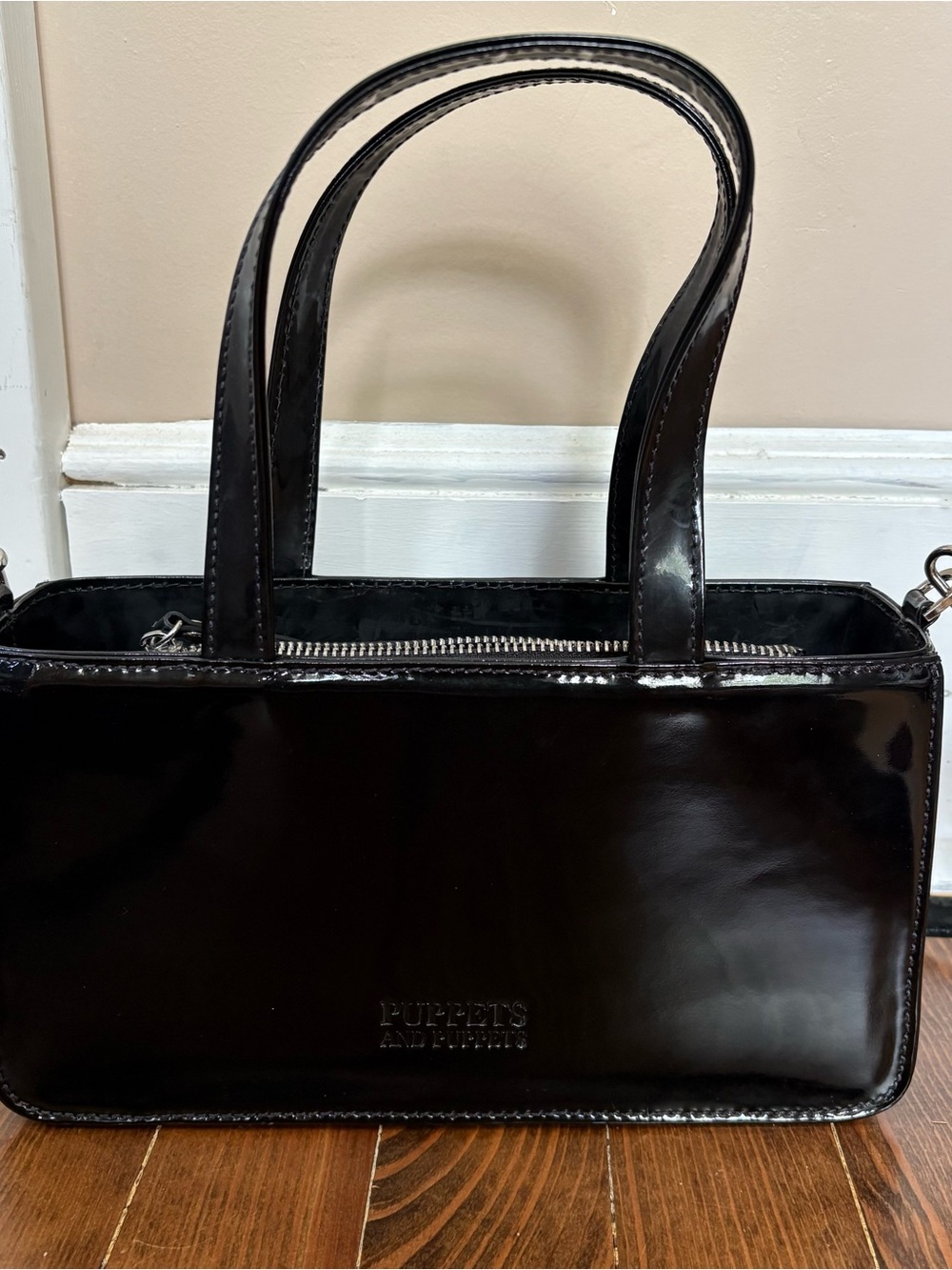 Puppets and Puppets Black Patent Shoulder Bag | Black and White Cookie - Picture 5 of 6